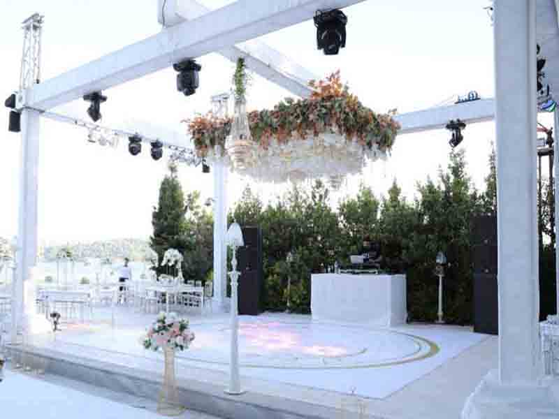 White Cover Trusses  White Cover Trusses