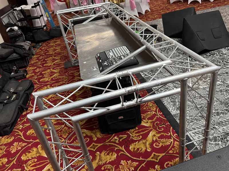 Palcoscenico in alluminio Box truss in vendita