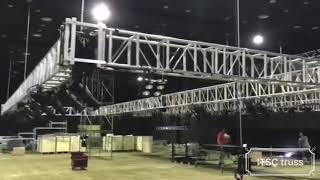 Come installare un sartiame del traliccio volante per l'illuminazione del palcoscenico?