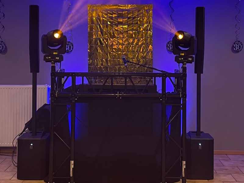 Truss per illuminazione DJ: personalizza la tua configurazione per le performance del DJ con Infitruss
